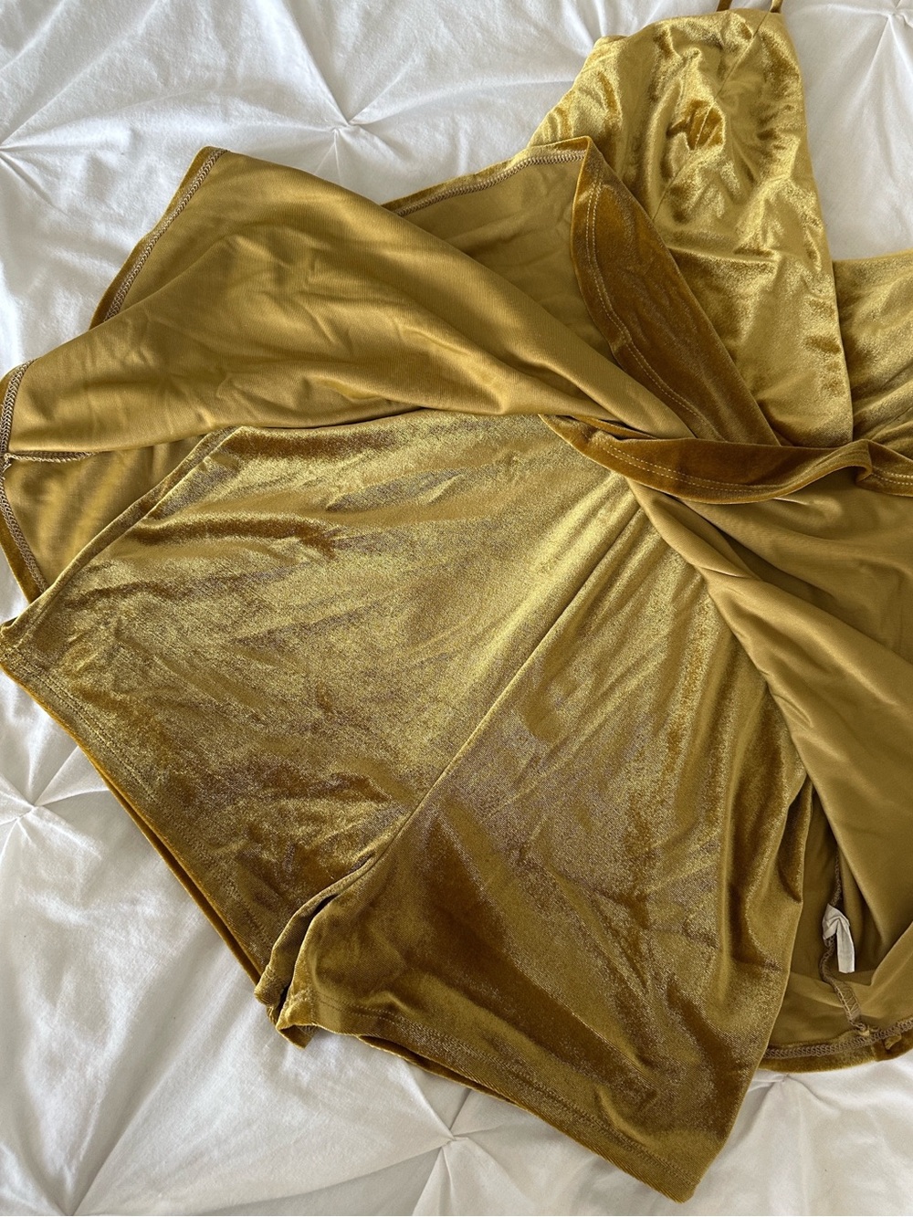 A'GACI Gold Velvet V-Neck Spaghetti Skort Romper - Picture 4 of 5